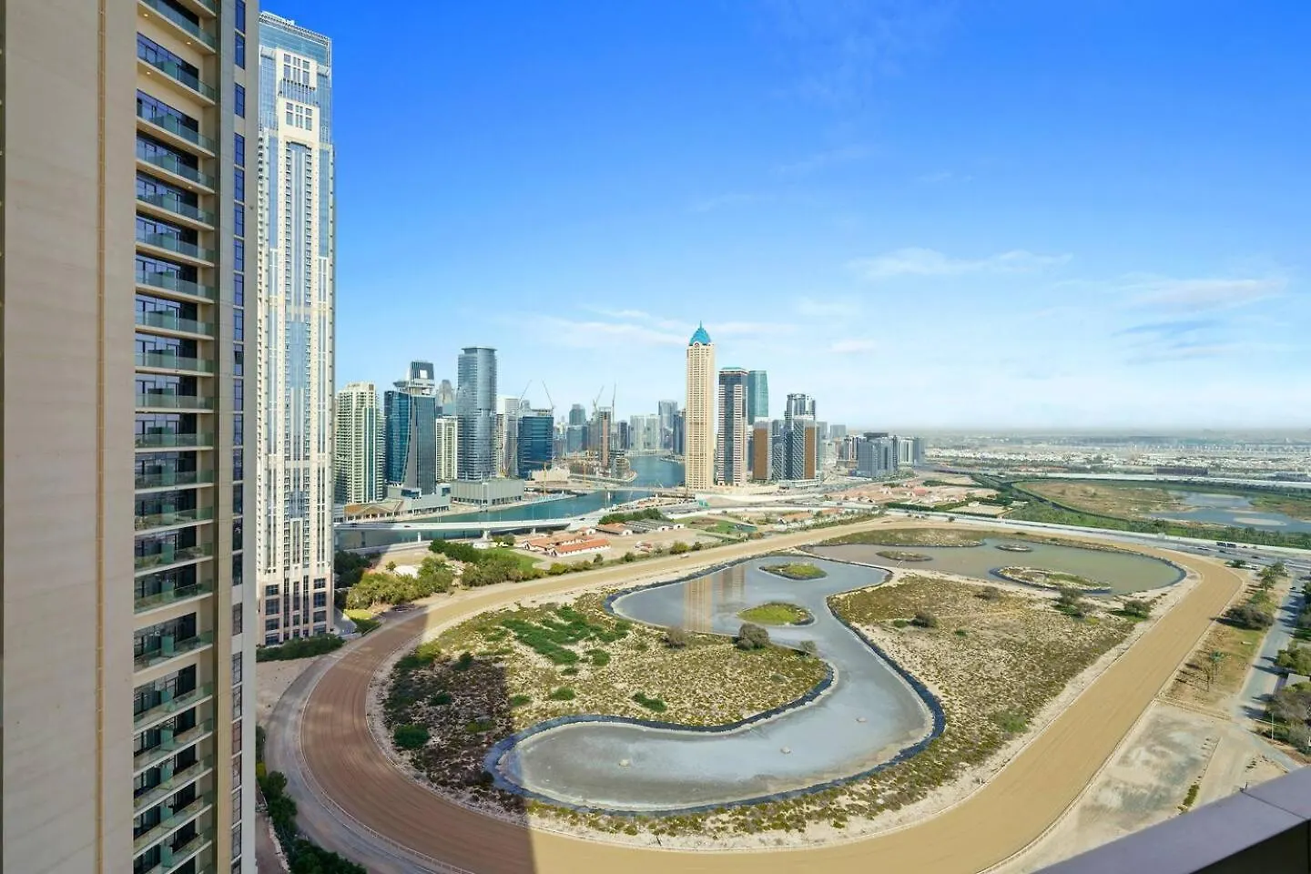 High-Floor 2Br In Aykon City Spacious, Good View Dubai Emirati Arabi Uniti