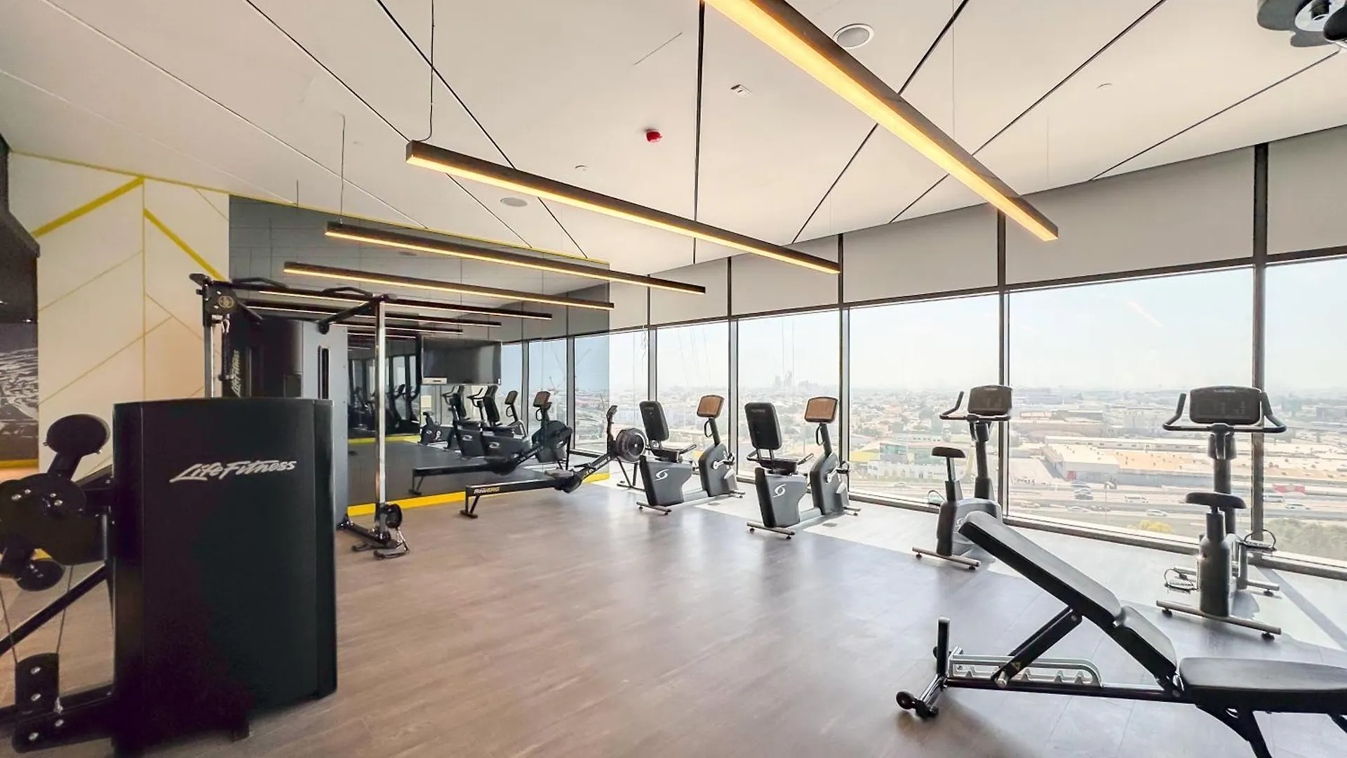 High-Floor 2Br In Aykon City Spacious, Good View Dubai 0*,