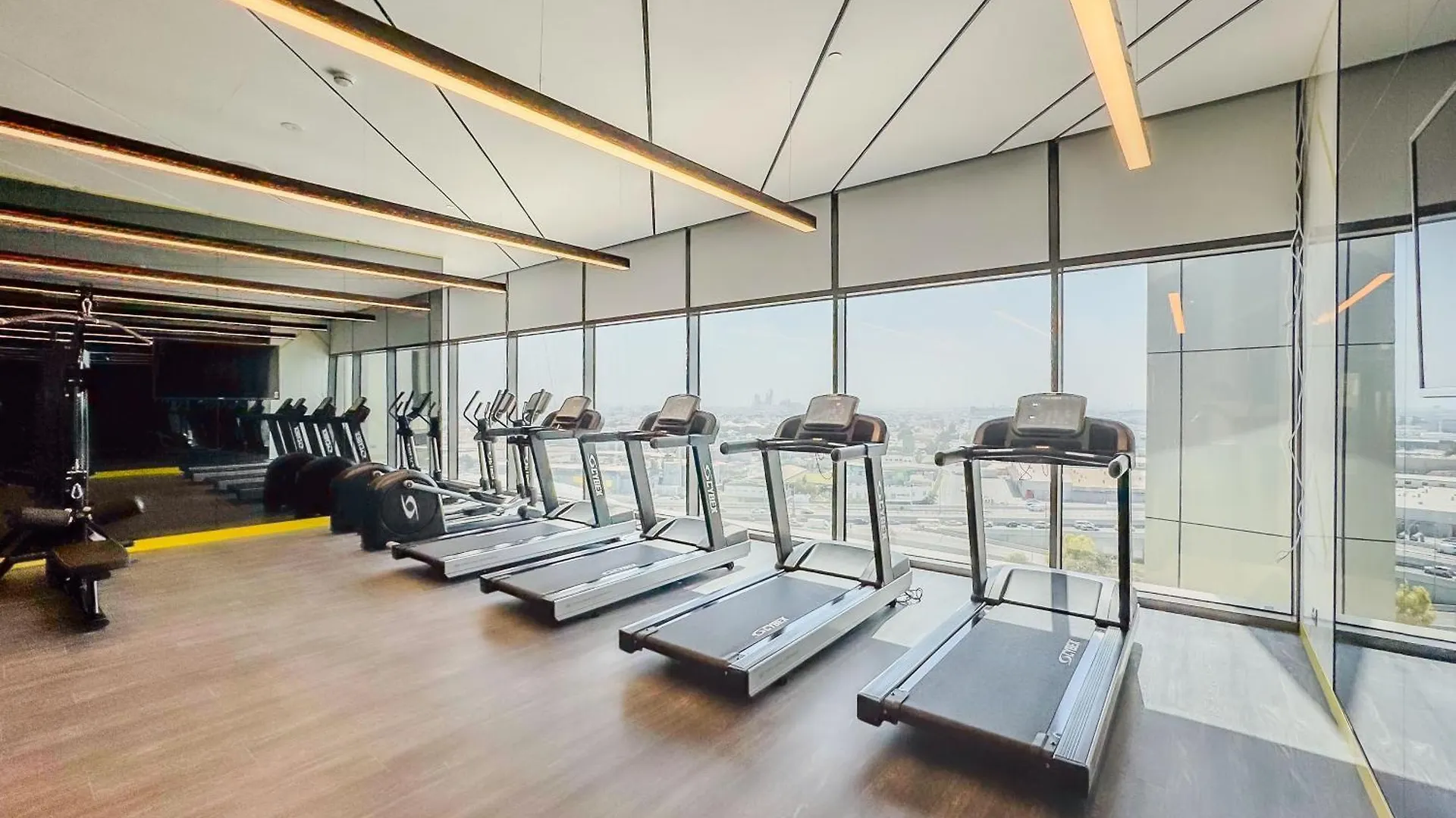 Apartment High-Floor 2Br In Aykon City Spacious, Good View Dubai